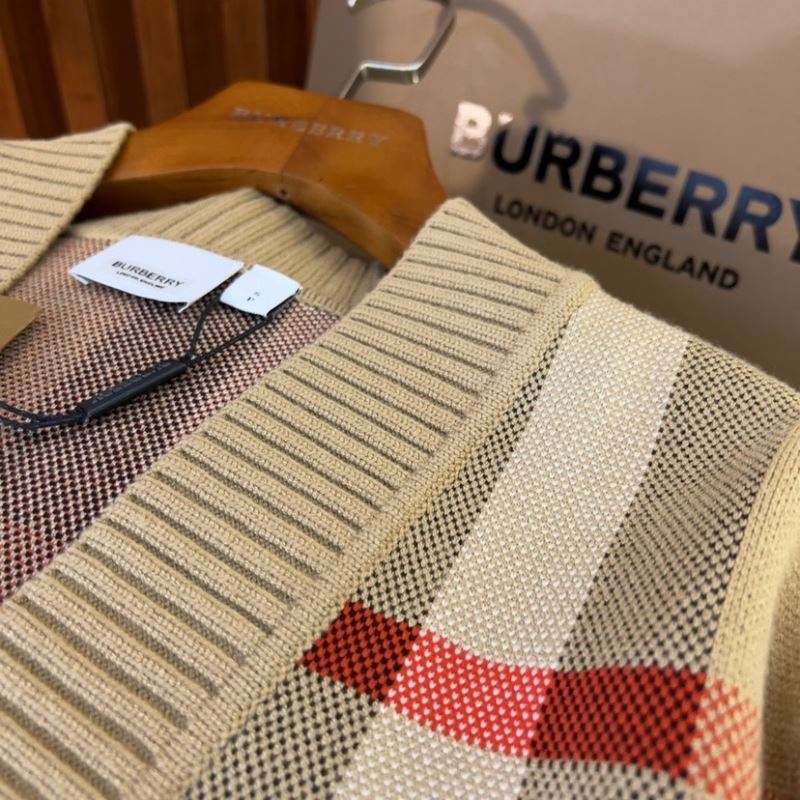 Burberry Sweaters